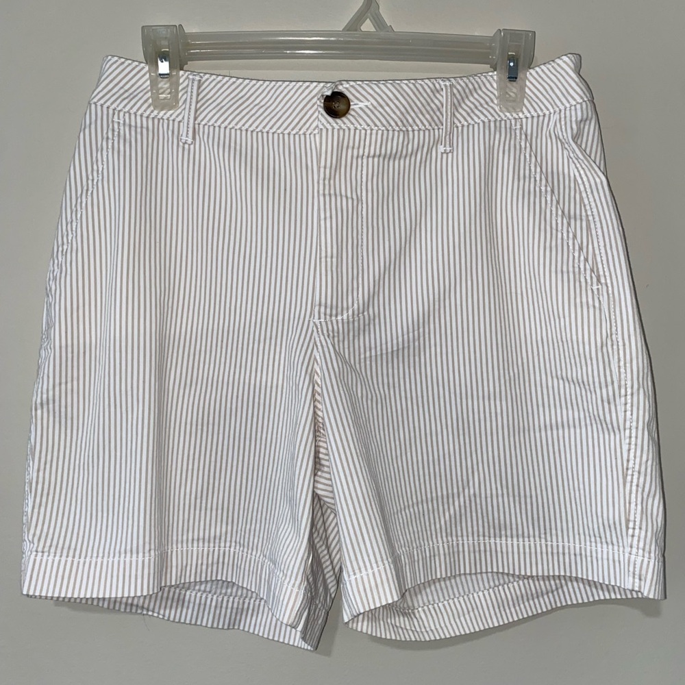 Croft & Barrow White and Tan Flat Front Shorts